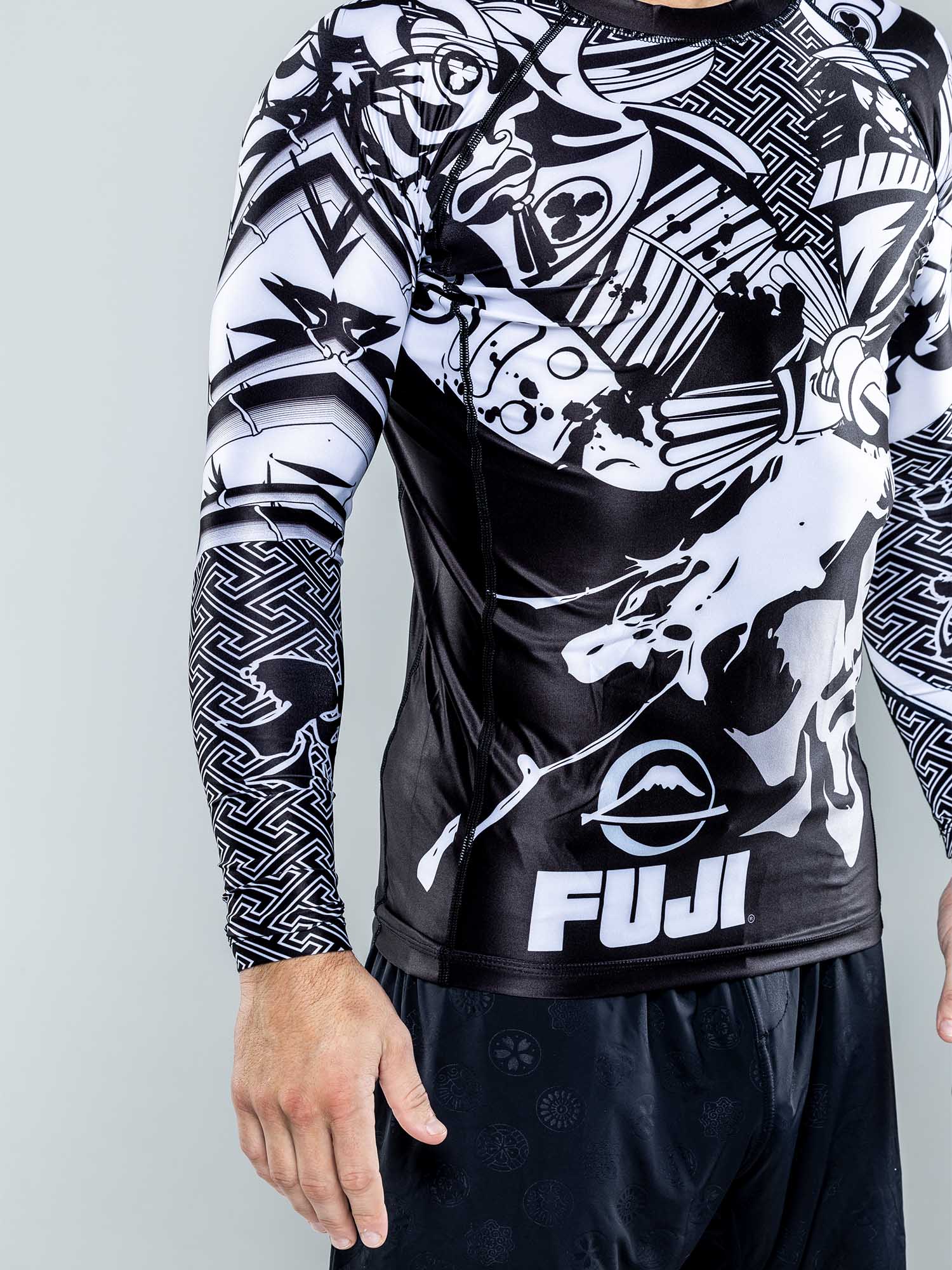 MUSASHI Long Sleeve Rashguard
