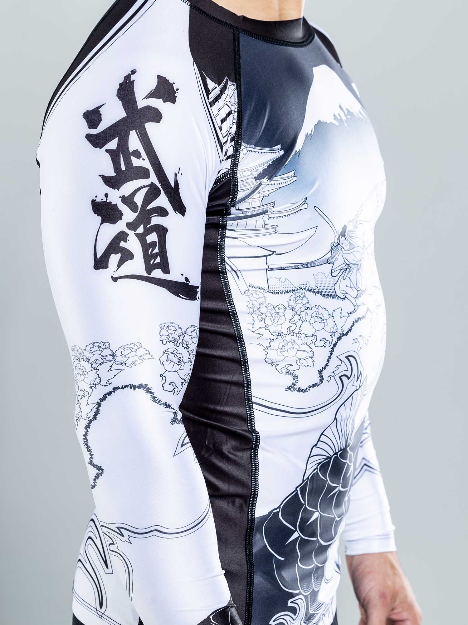 SAKANA Long Sleeve Rashguard
