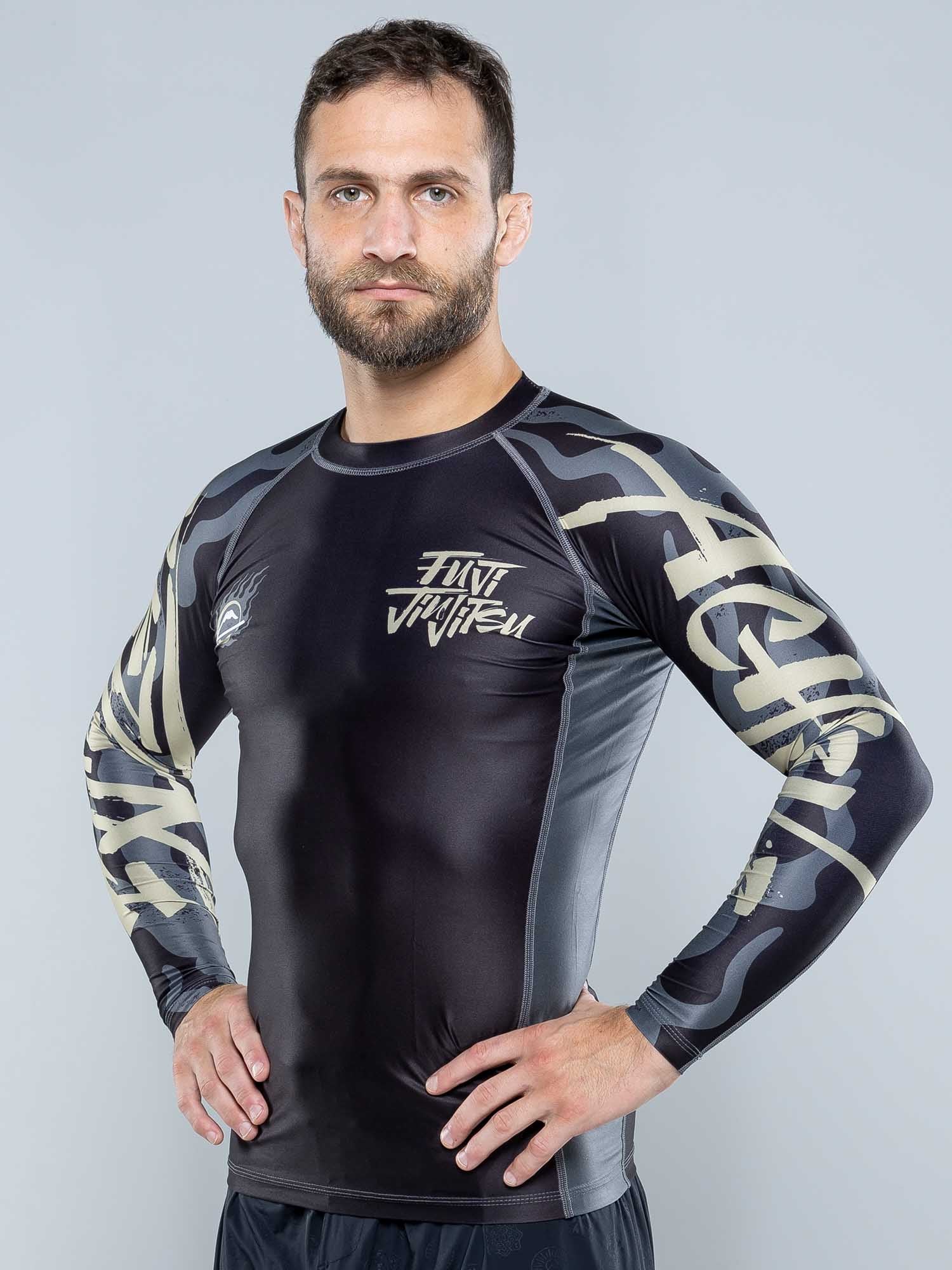Yakedo Standard Long Sleeve Rashguard Black
