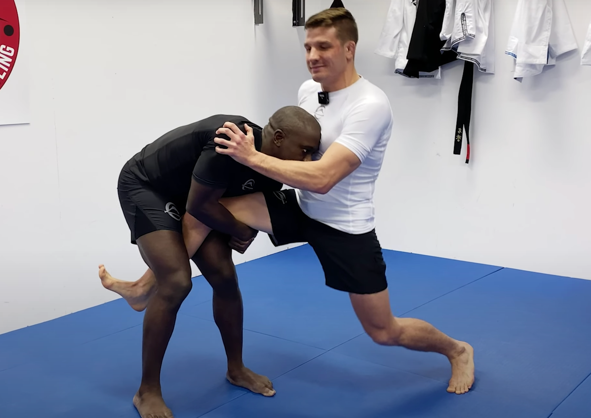 THE MERGE: Single Leg Knee Pinch Defense