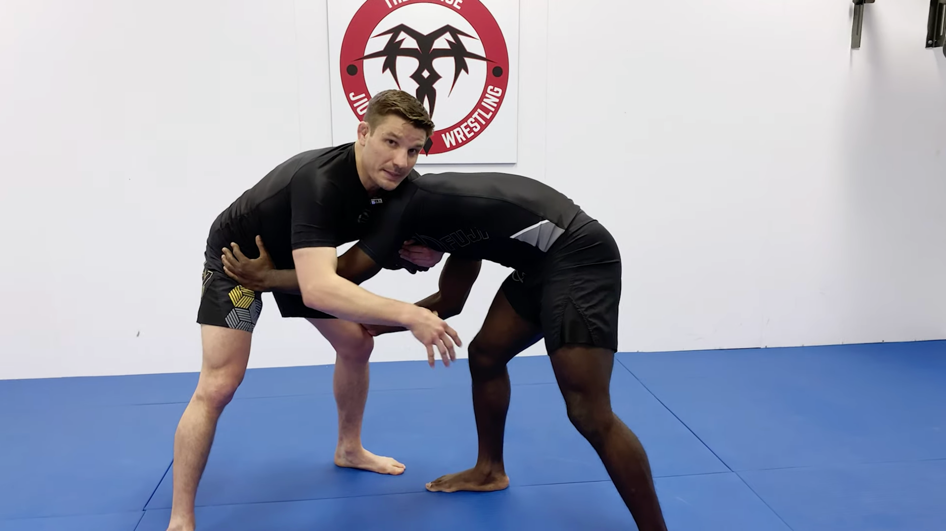 The Merge: FRONT HEADLOCK ENTRY TO ARM IN GUILLOTINE CHOKE FINISH