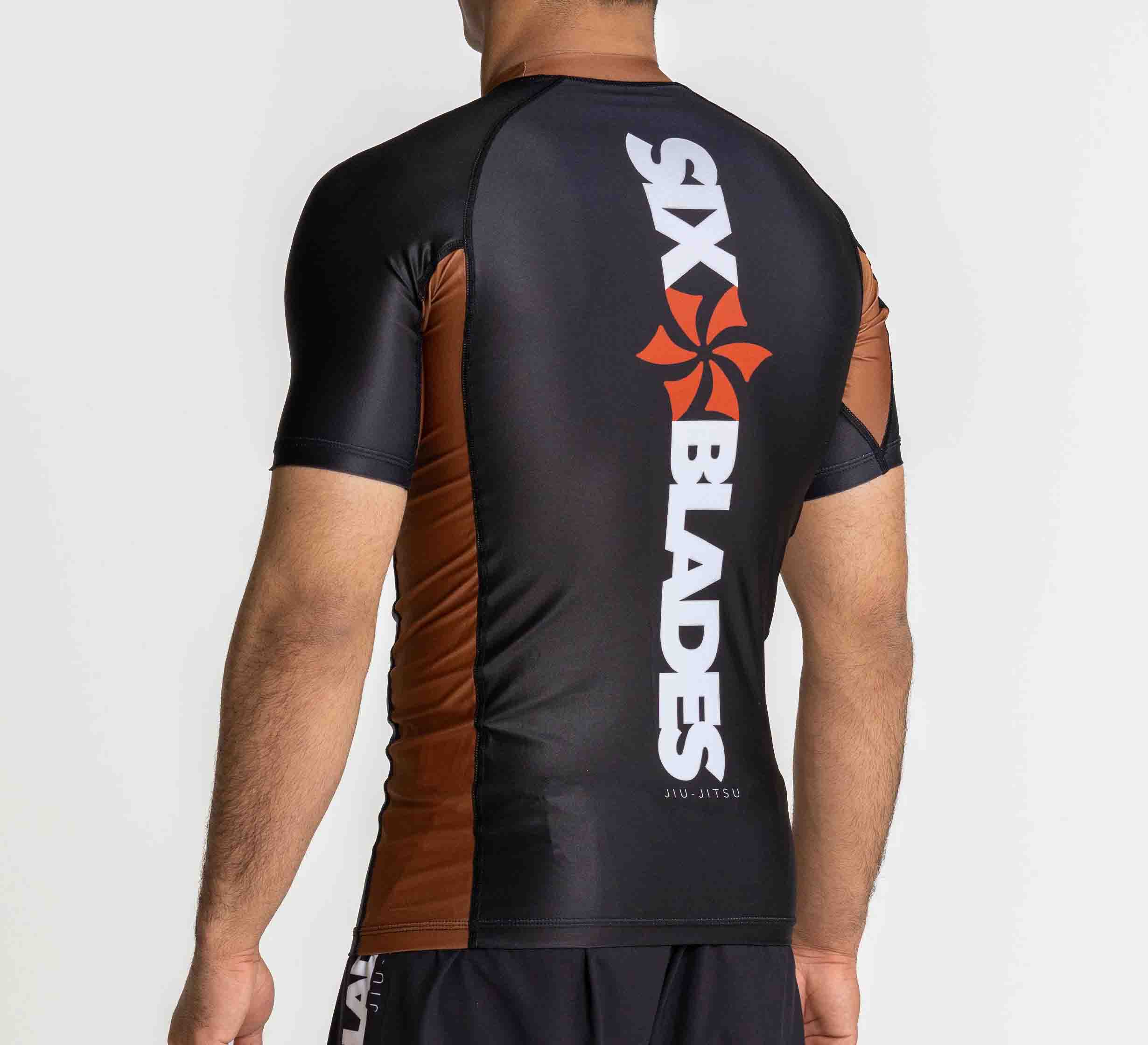 Six Blades Short Sleeve Rashguard Brown