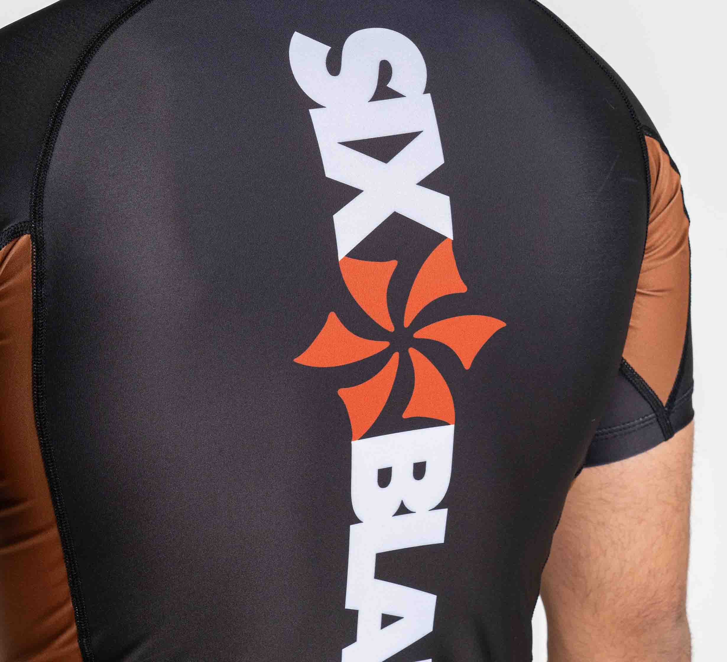 Six Blades Short Sleeve Rashguard Brown