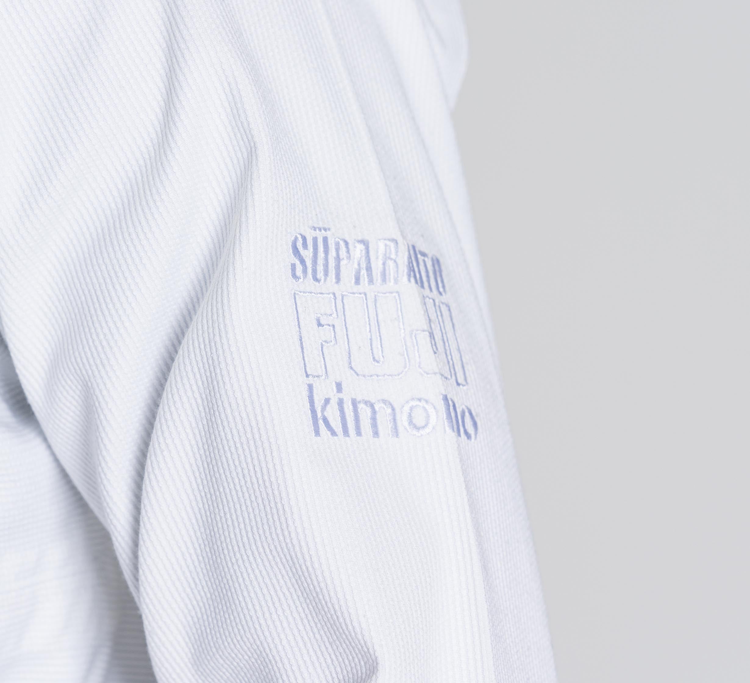 Suparaito BJJ Gi Whiteout