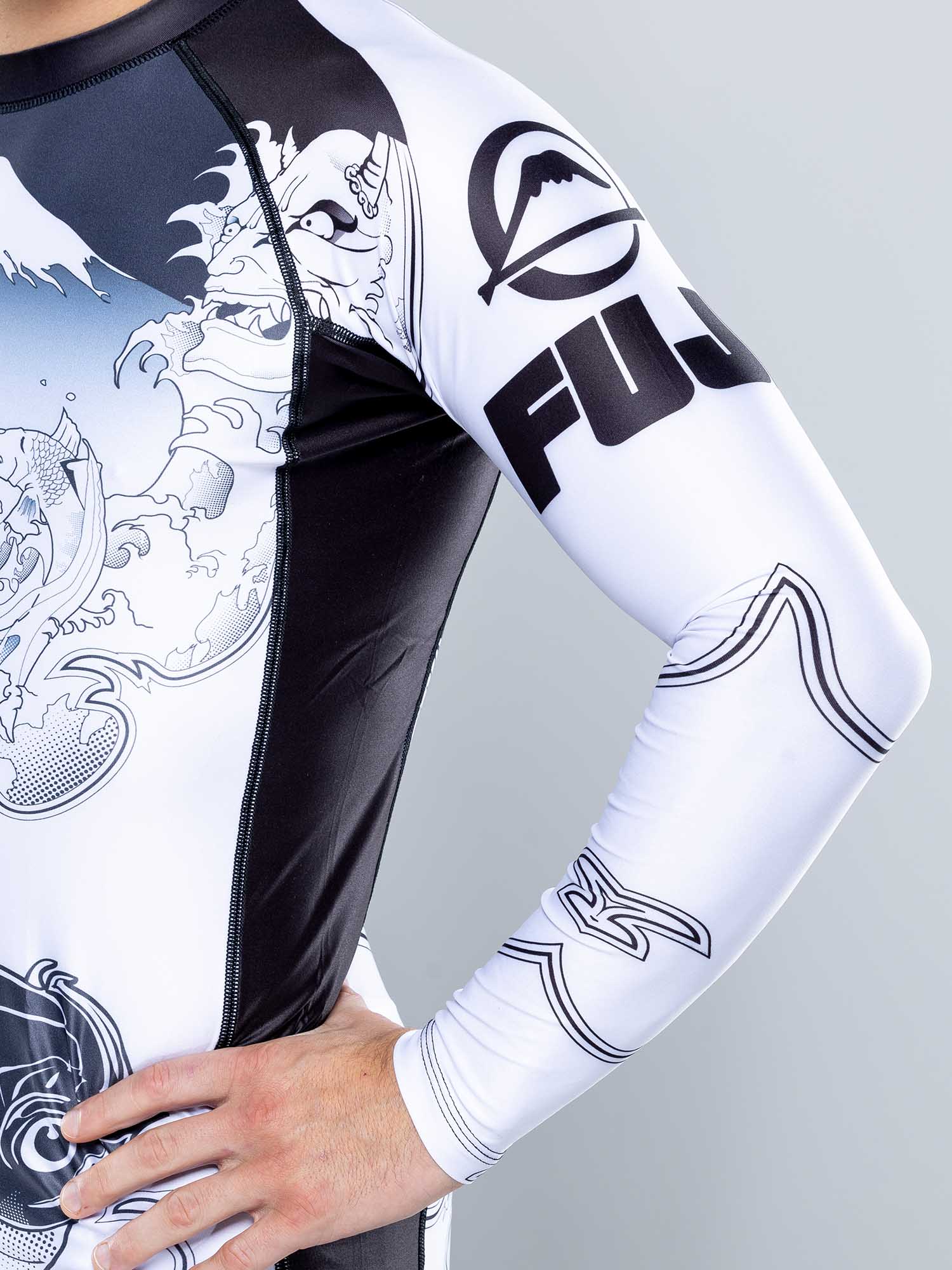SAKANA Long Sleeve Rashguard