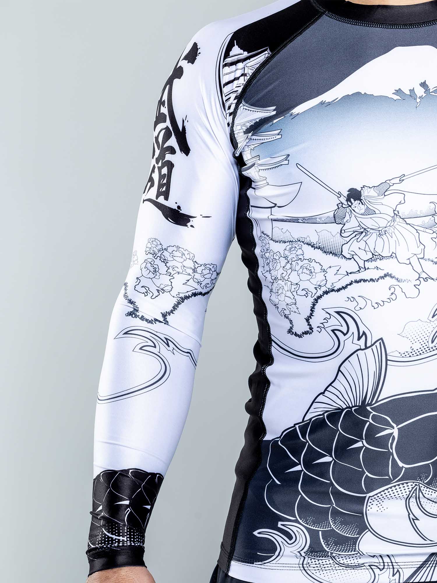 SAKANA Long Sleeve Rashguard