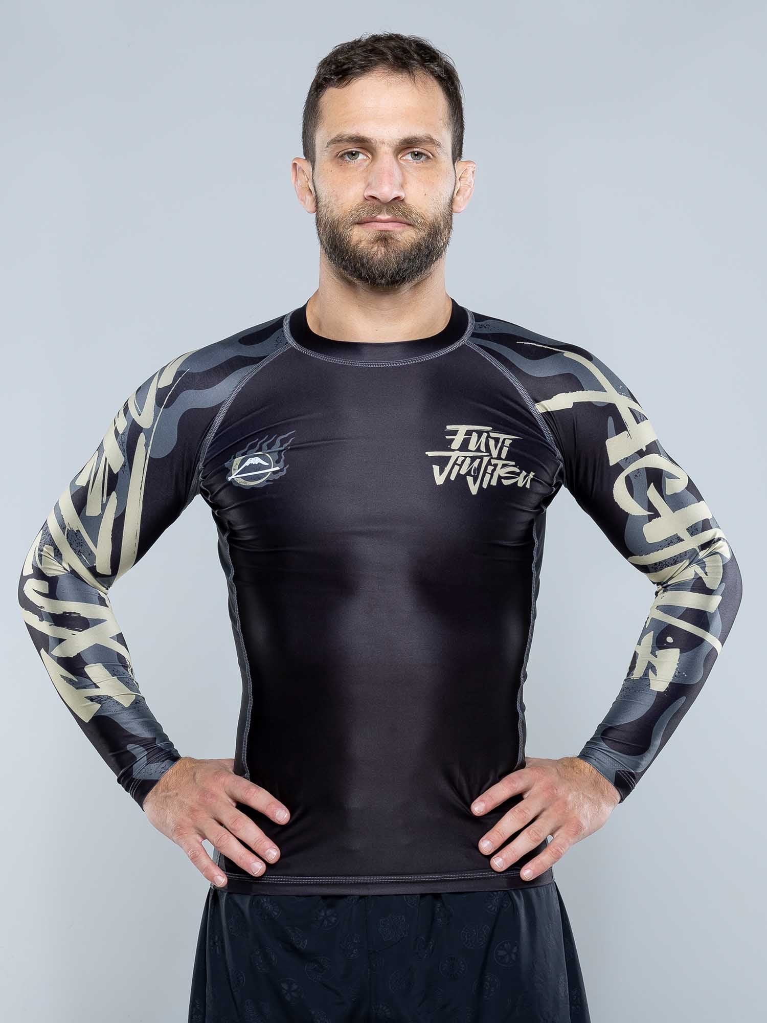 Yakedo Standard Long Sleeve Rashguard Black