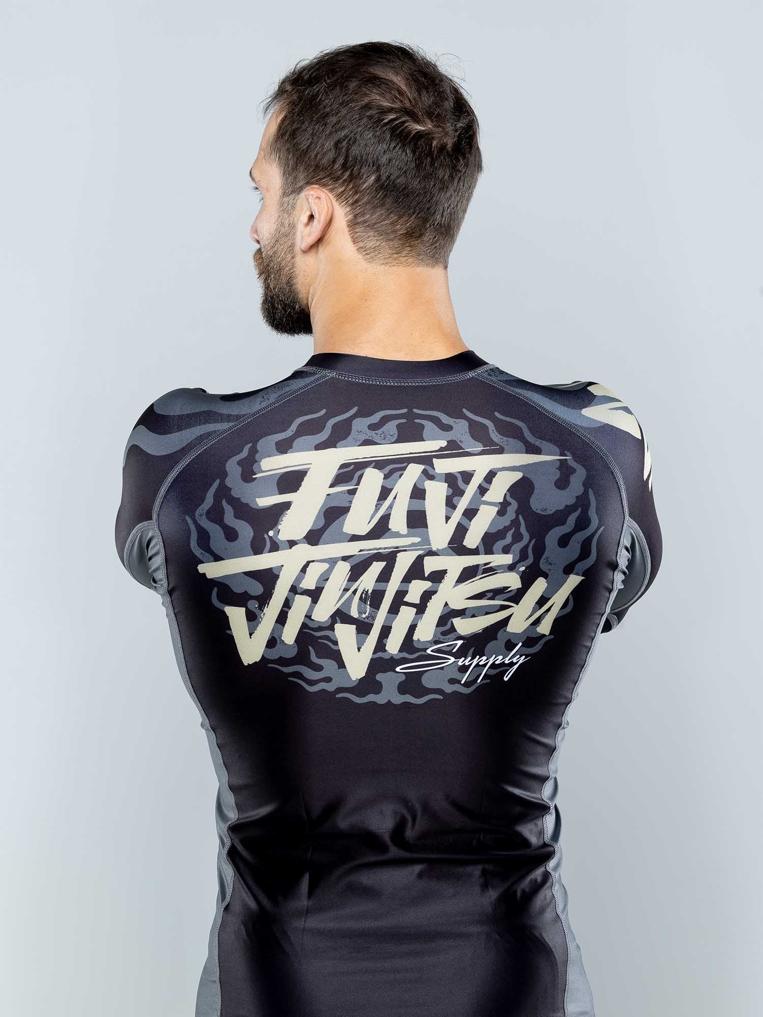 Yakedo Standard Long Sleeve Rashguard Black