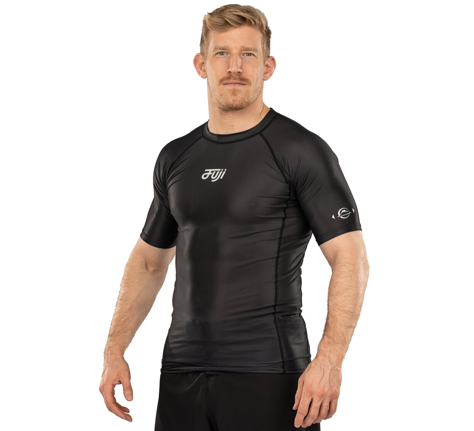 Tech Short Sleeve Rashguard Black – FUJI Sports